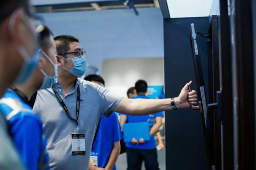 原創驅動品牌發展丨悍高門窗五金閃耀廣州門窗展，引領五金零售新篇章